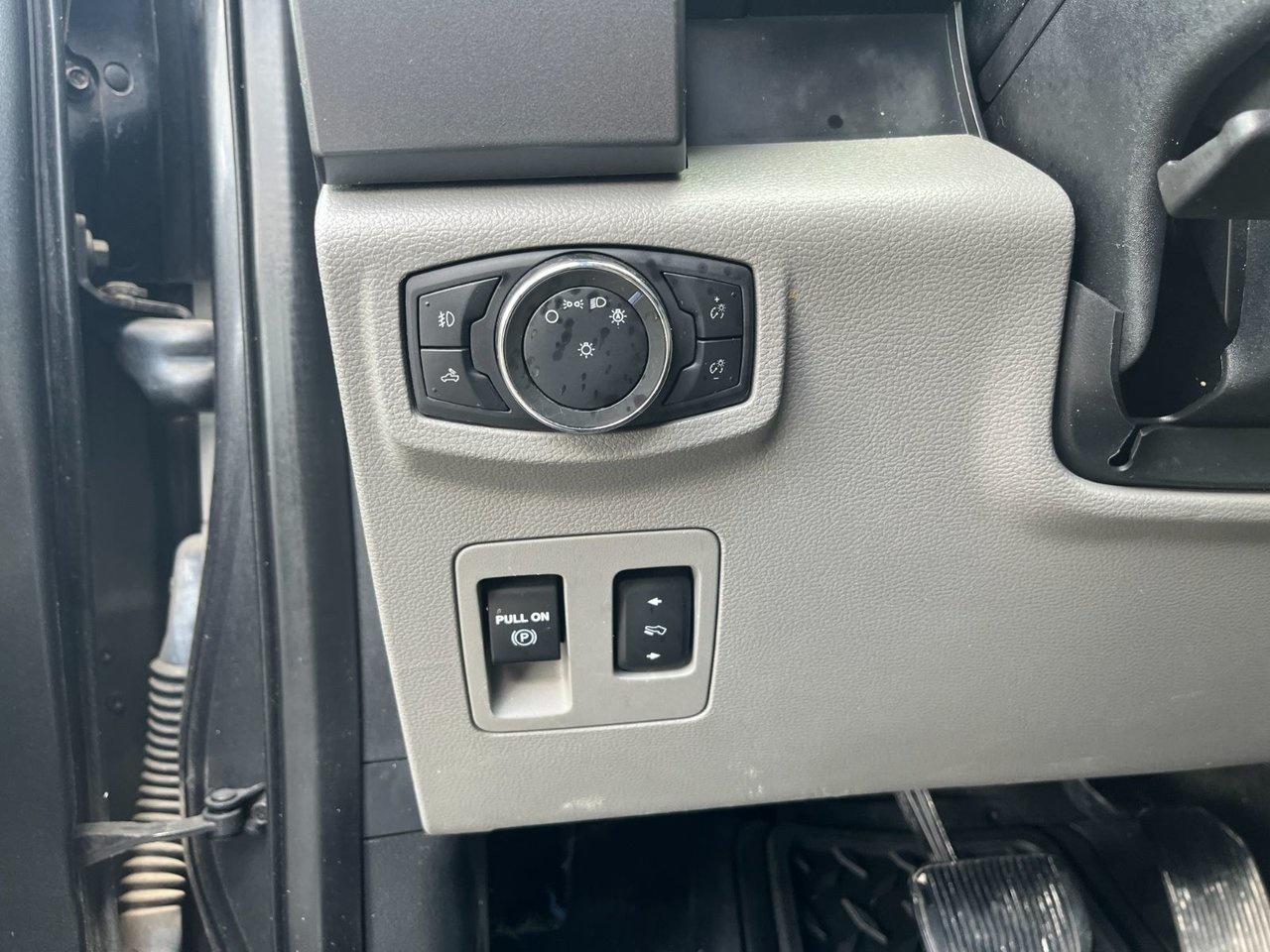 2020 Ford F-150 XLT 4WD SuperCrew 6.5' Box Photo