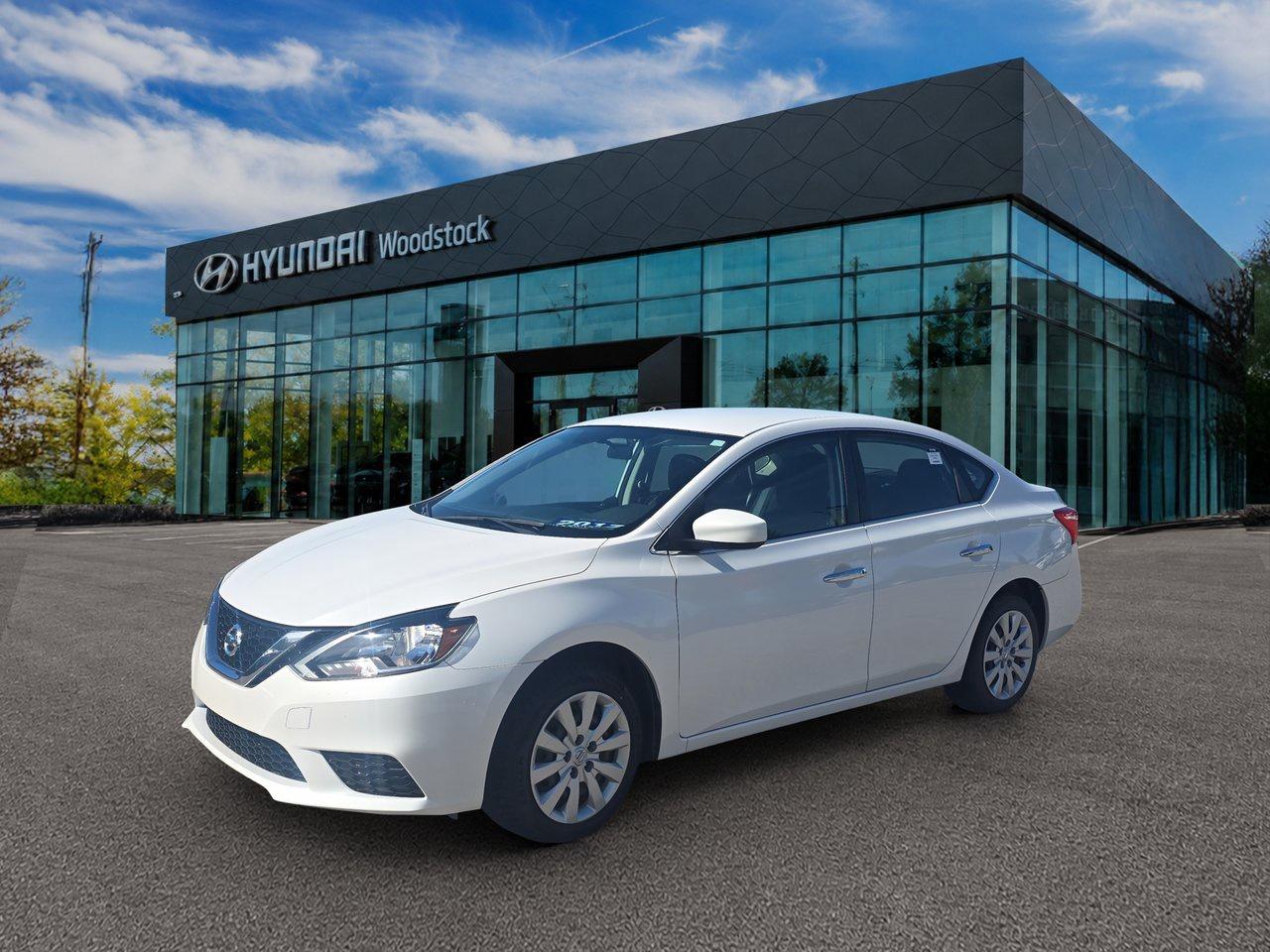 2017 Nissan Sentra 1.8 S CVT Photo0