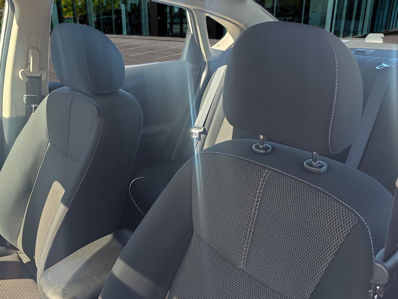 2017 Nissan Sentra 1.8 S CVT Photo