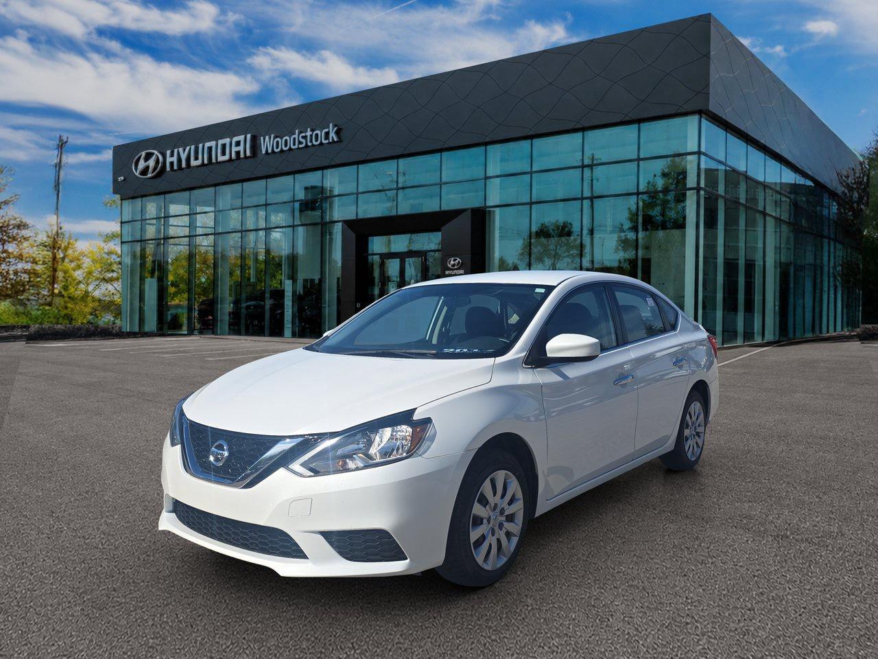 2017 Nissan Sentra 1.8 S CVT Photo
