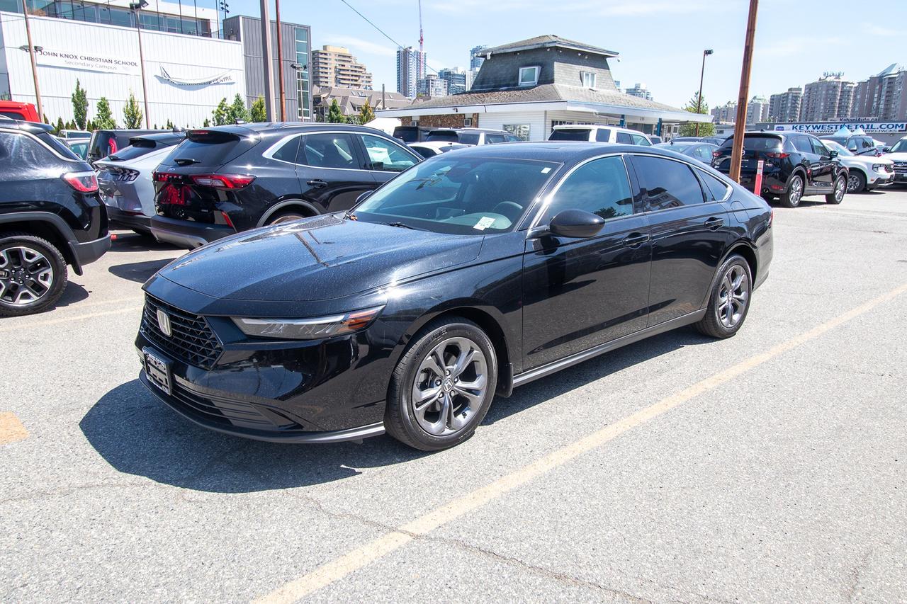 2023 Honda Accord EX Photo1