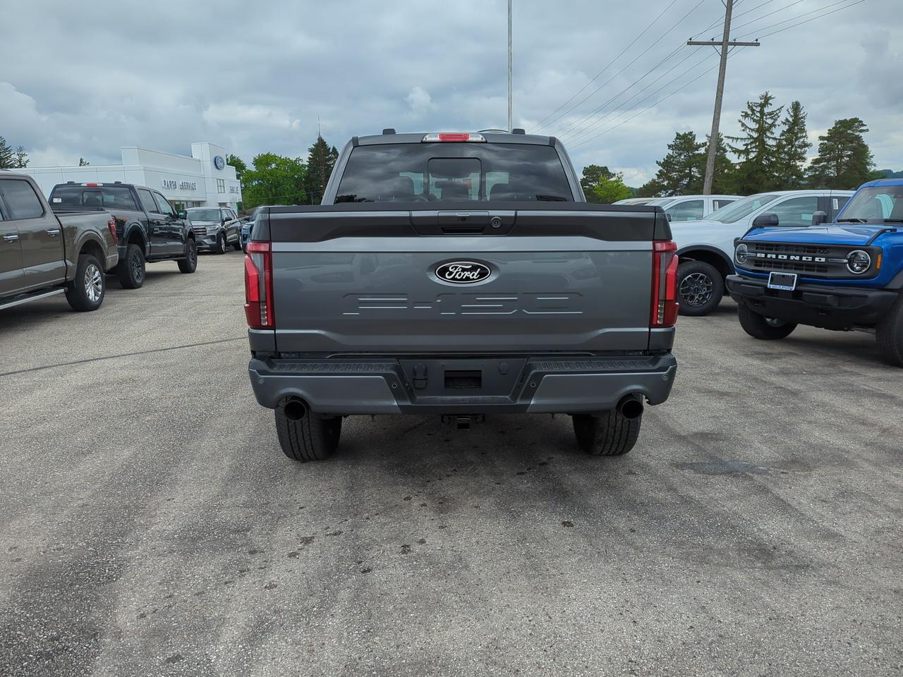 2026 Ford F-150 Lariat SuperCrew 501A 4x4 Photo4