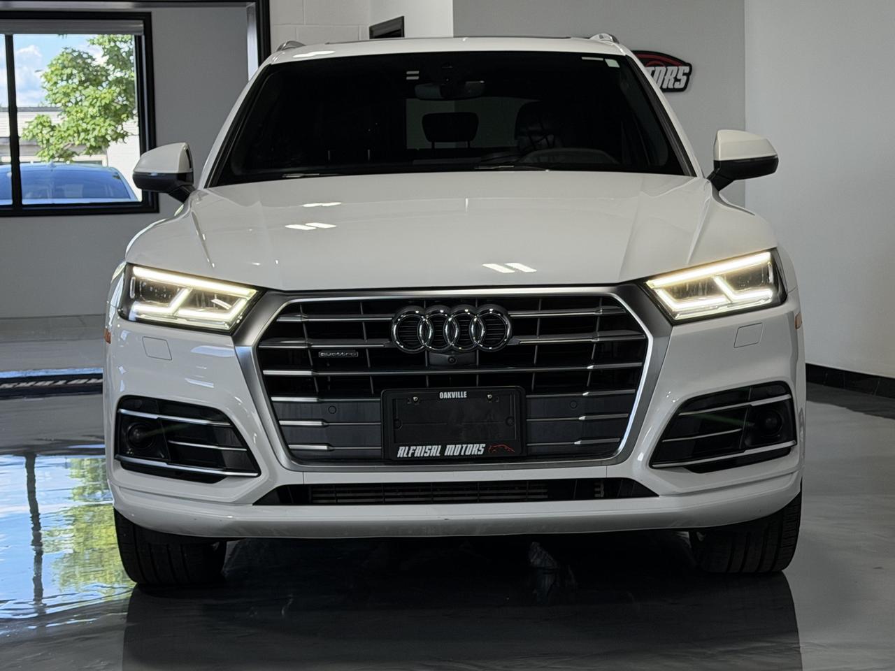 2018 Audi Q5 Technik S-Line, Navi, Backup Photo