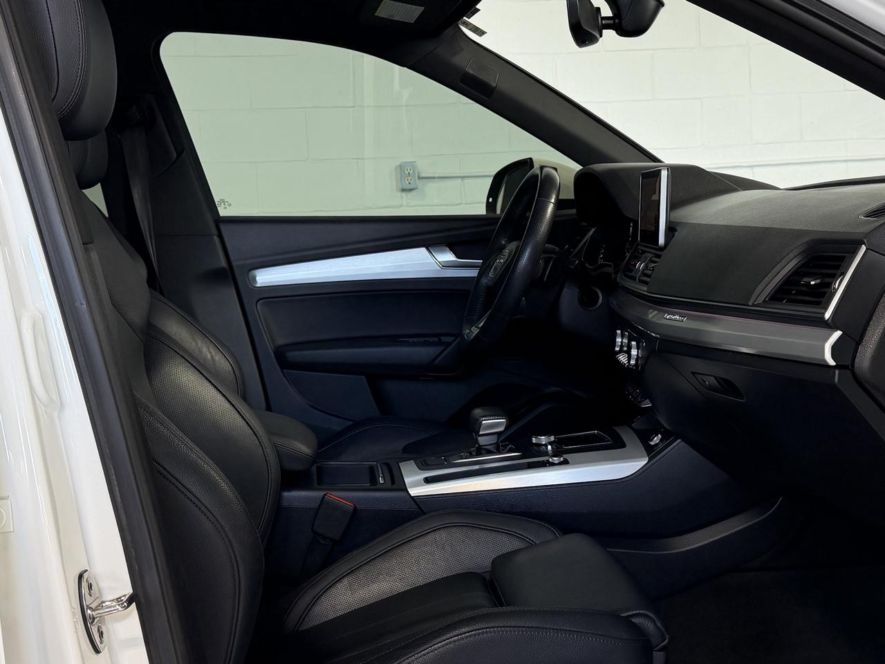 2018 Audi Q5 Technik S-Line, Navi, Backup Photo