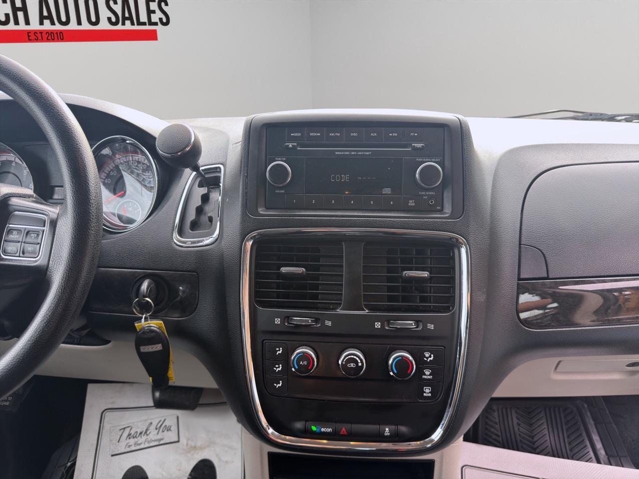 2016 Dodge Grand Caravan American Value Packkage Photo