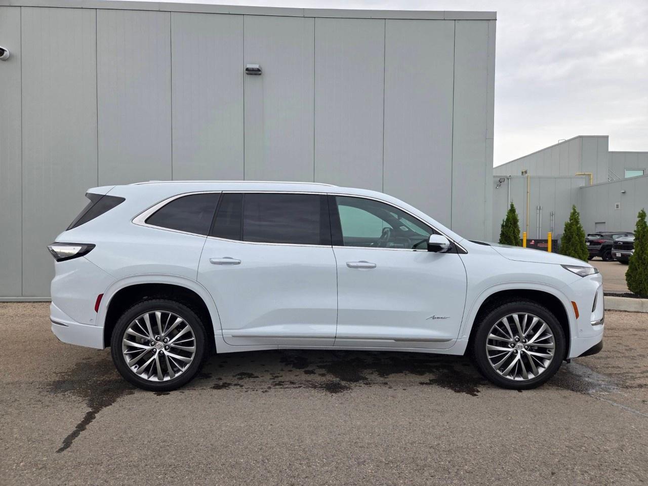 2026 Buick Enclave AWD 4dr Avenir Photo
