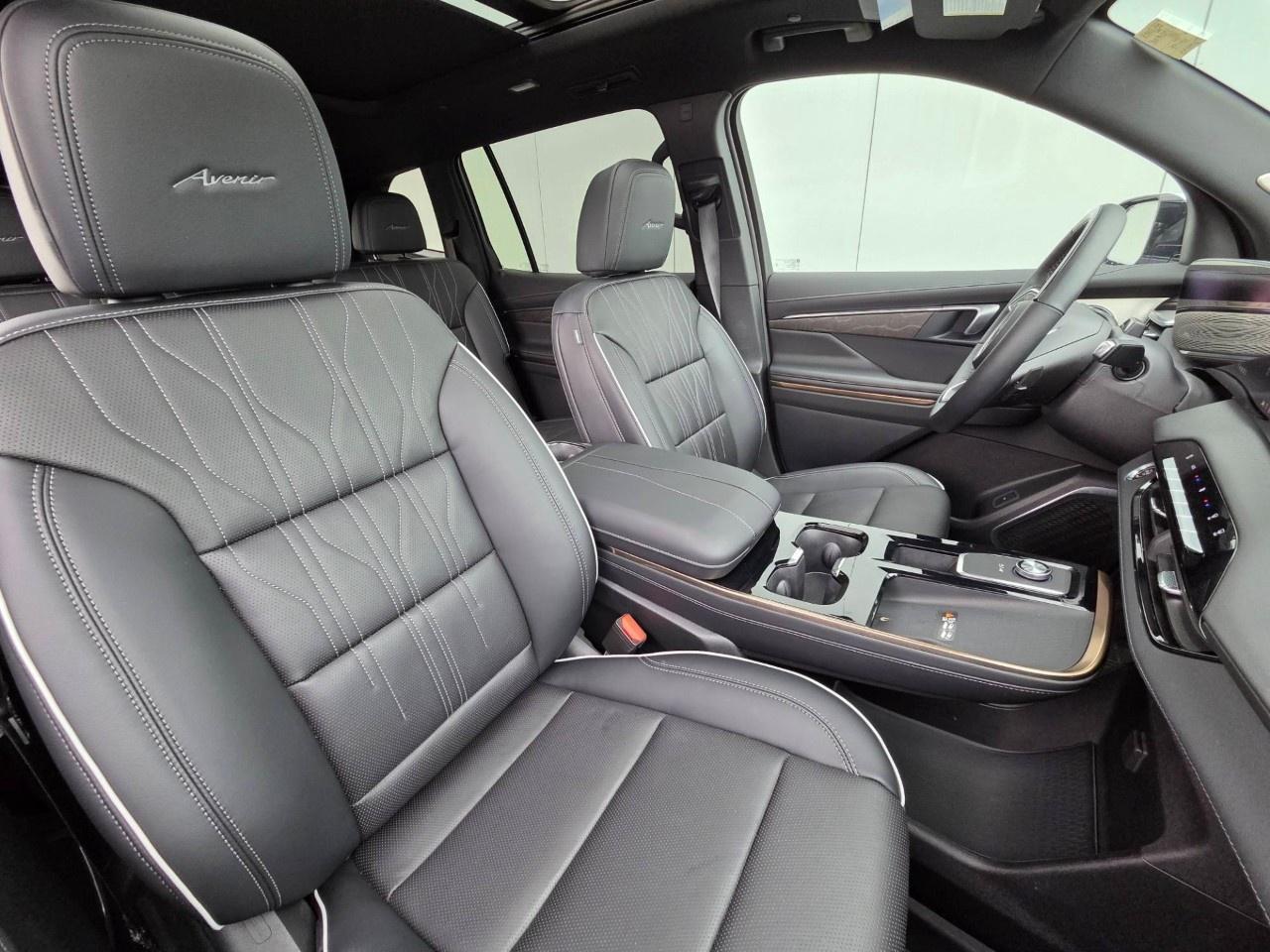 2026 Buick Enclave AWD 4dr Avenir Photo