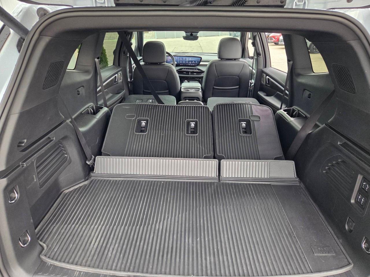 2026 Buick Enclave AWD 4dr Avenir Photo