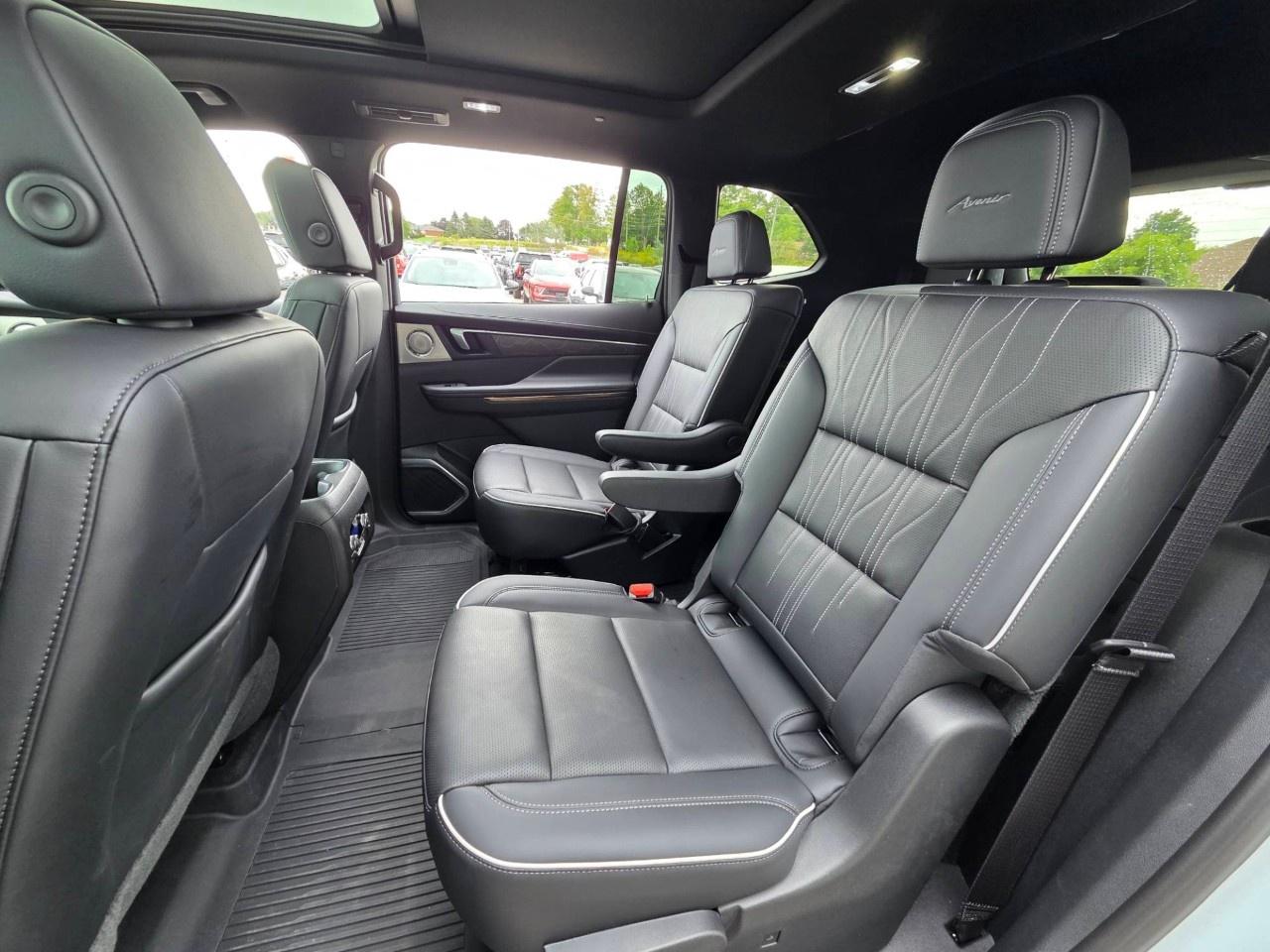 2026 Buick Enclave AWD 4dr Avenir Photo