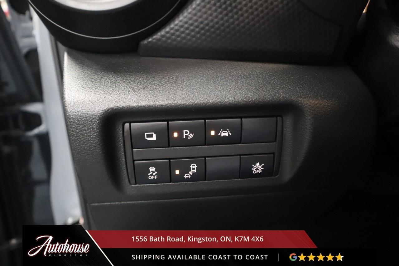 2024 Nissan Kicks LANE KEEP ASSIST - REARVIEW CAMERA Photo