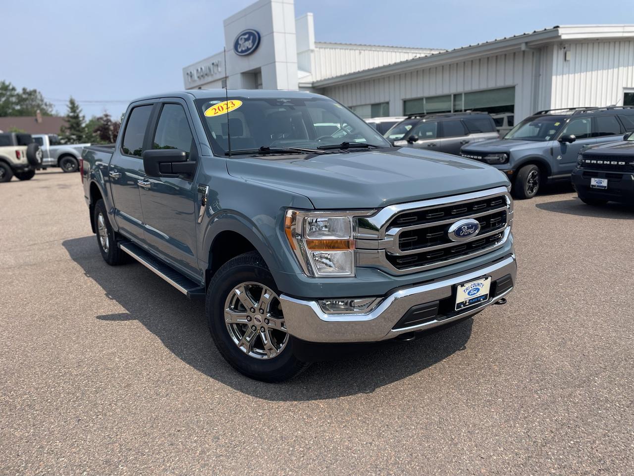 2023 Ford F-150 XLT Photo0