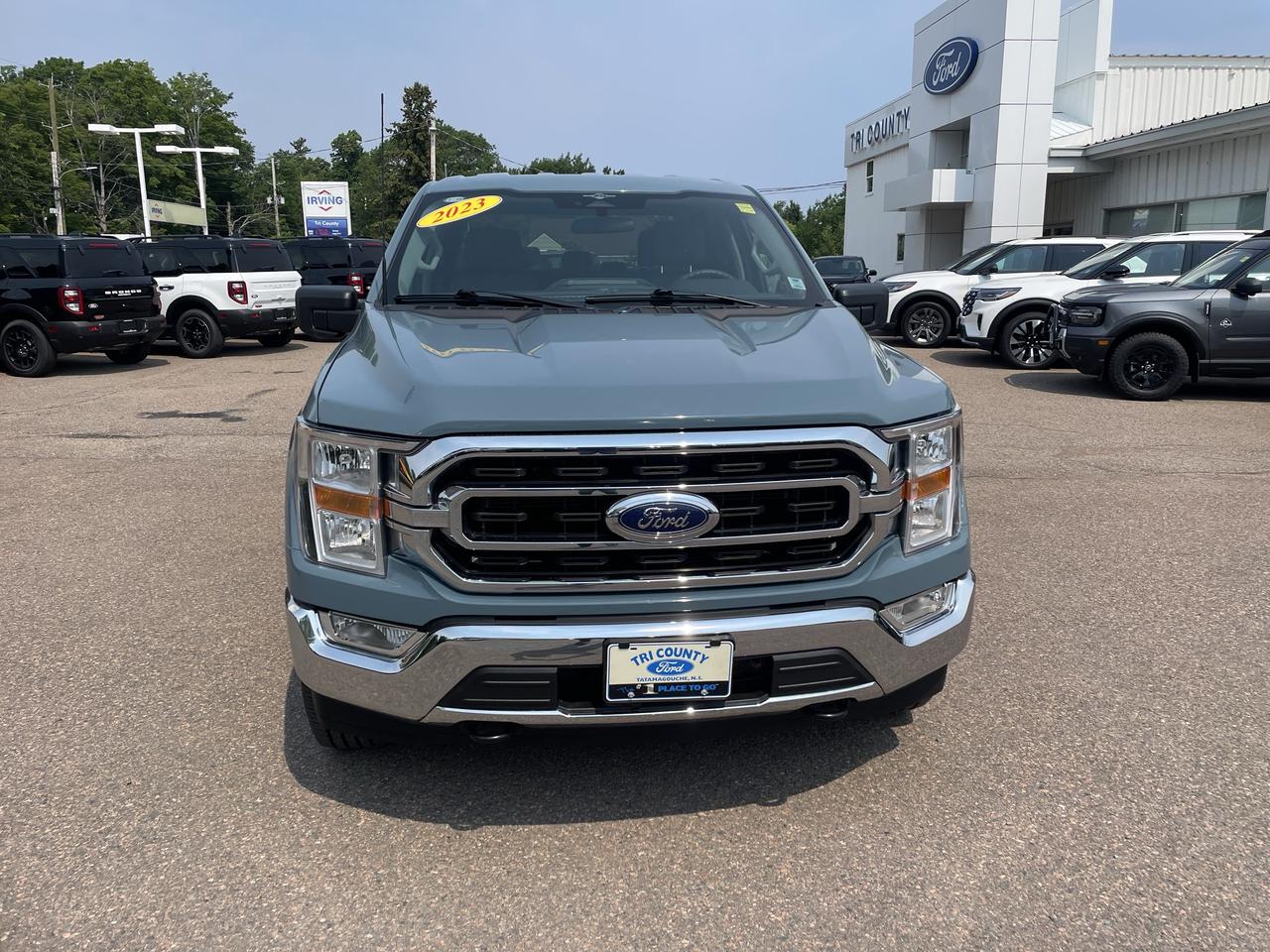 2023 Ford F-150 XLT Photo1