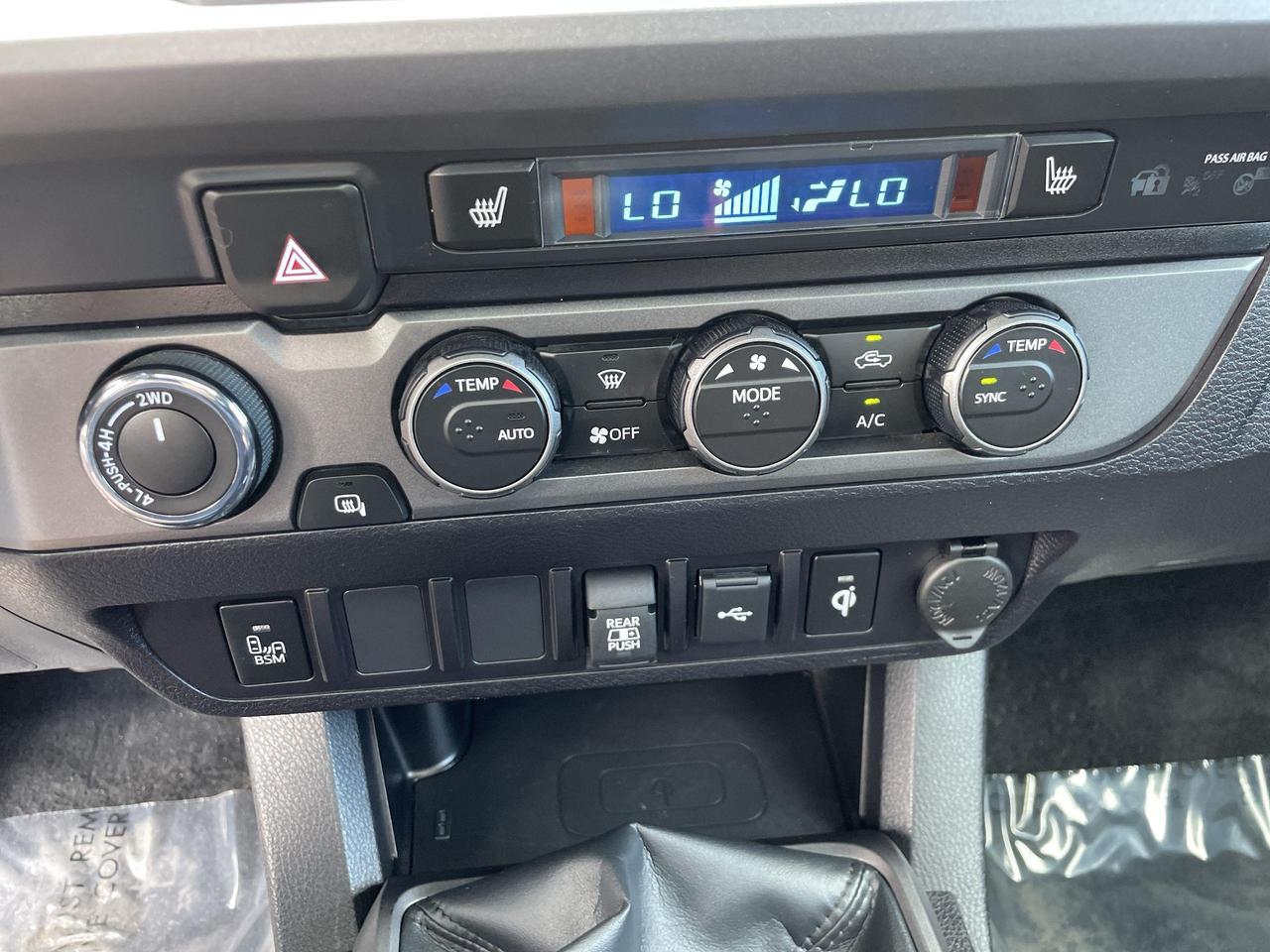 2023 Toyota Tacoma TRD Sport V6 RARE 6 SPD!!  PREMIUM PKG, LEATHER, R Photo