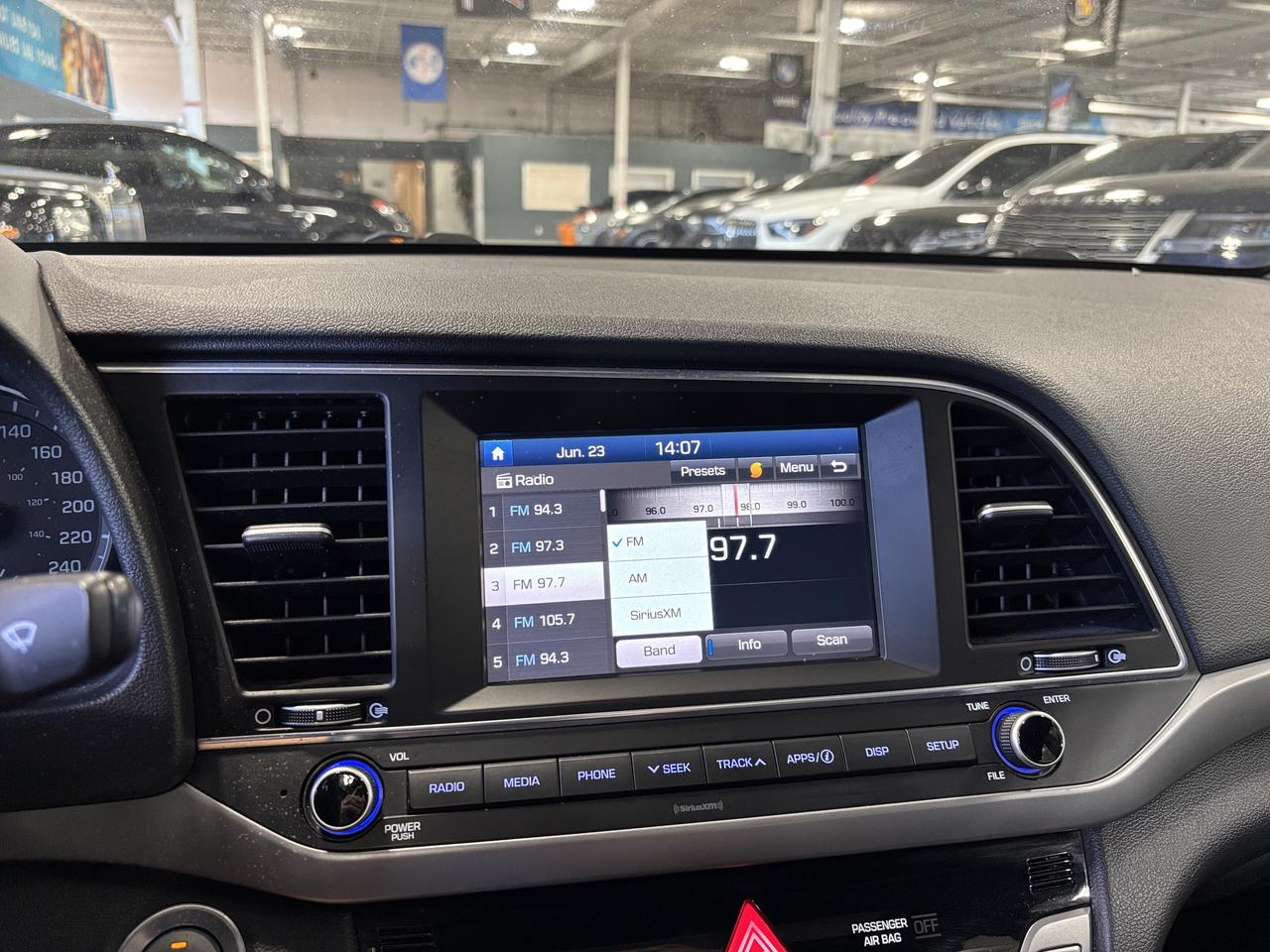2018 Hyundai Elantra GLS|LEATHER|ALLOYS|SUNROOF|BACKUPCAM|HEATSEATS|+++ Photo
