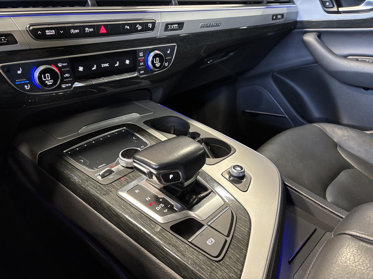 2017 Audi Q7 3.0T Technik|QUATTRO|7PASSENGER|NAV|LEATHER|PANO|+ Photo