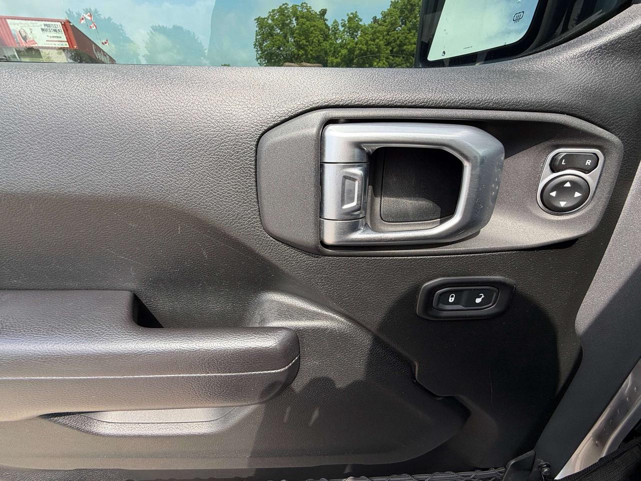 2019 Jeep Wrangler Unlimited UNLIMITED SPORT, HEATED SEATS & STEERING WHEEL! - Photo #13