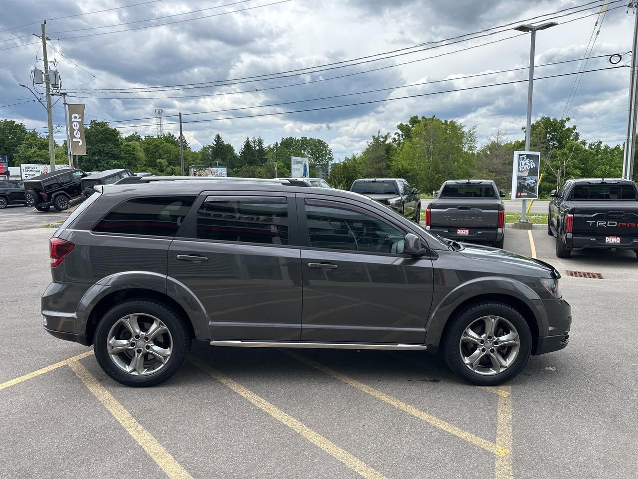 2016 Dodge Journey Crossroad Photo3