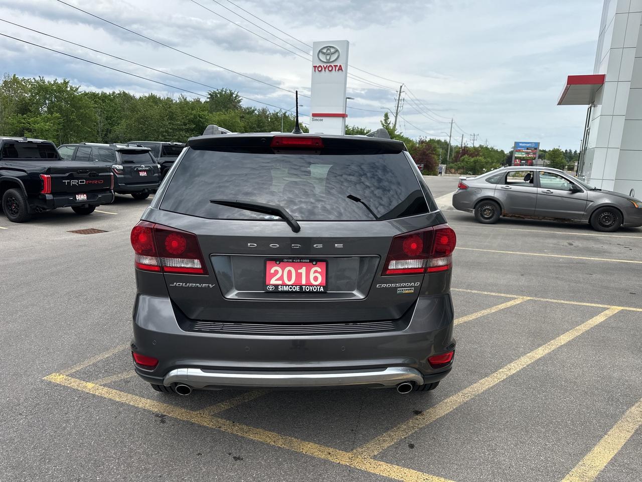 2016 Dodge Journey Crossroad Photo
