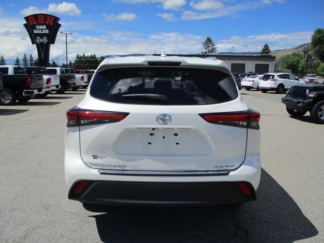 2021 Toyota Highlander XLE AWD - Photo #7