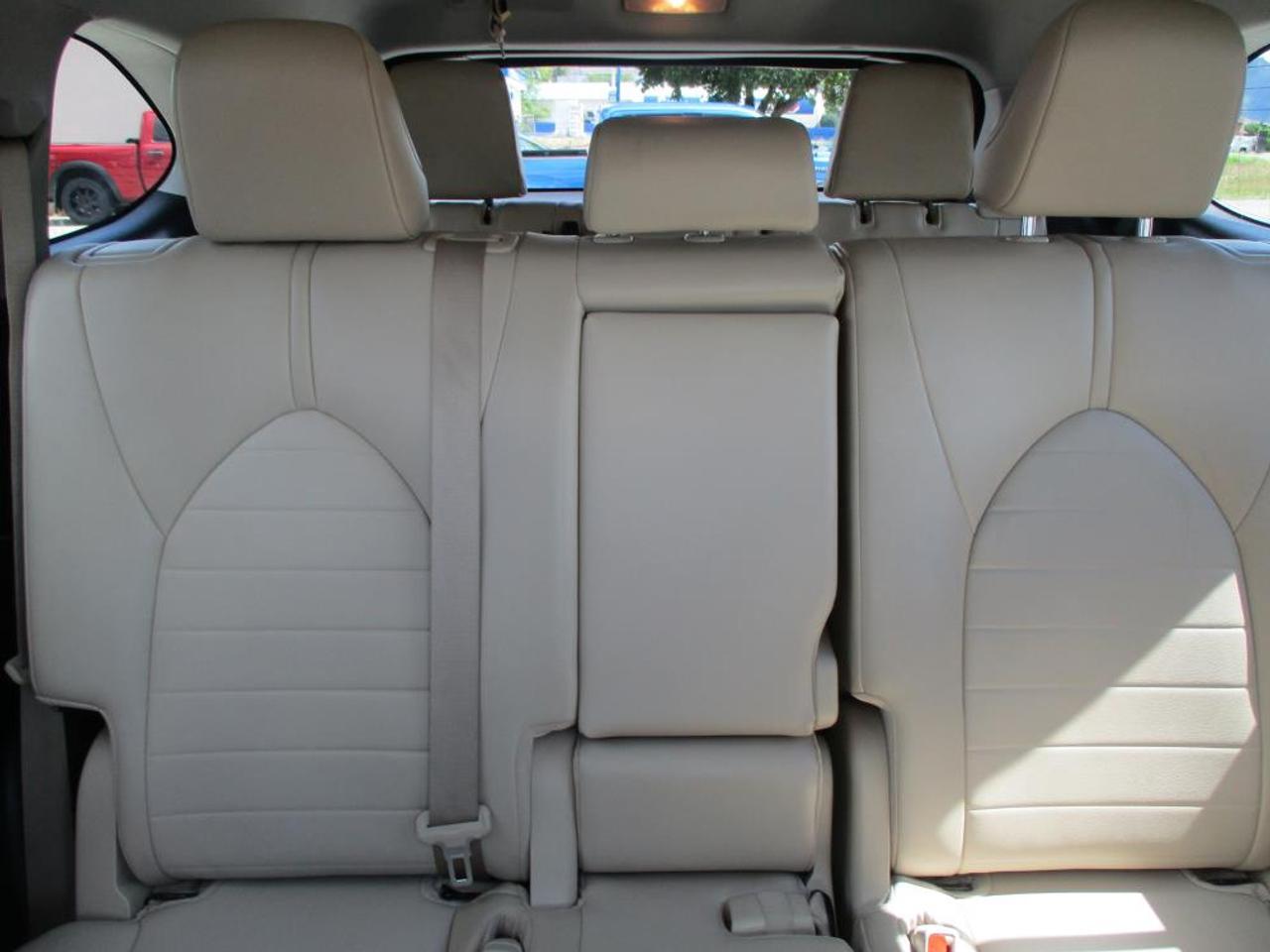 2021 Toyota Highlander XLE AWD - Photo #15