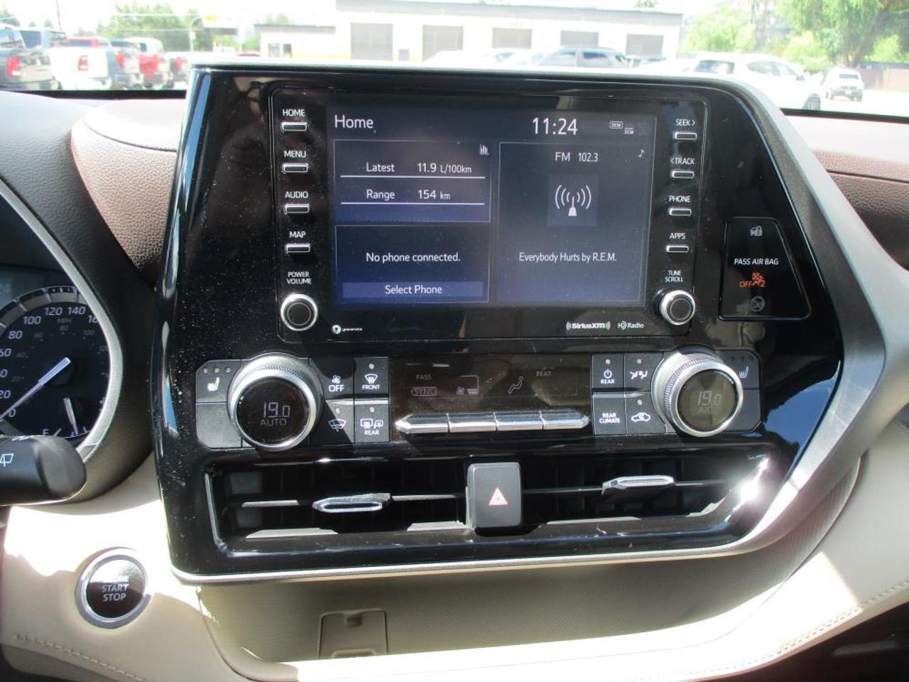 2021 Toyota Highlander XLE AWD - Photo #19