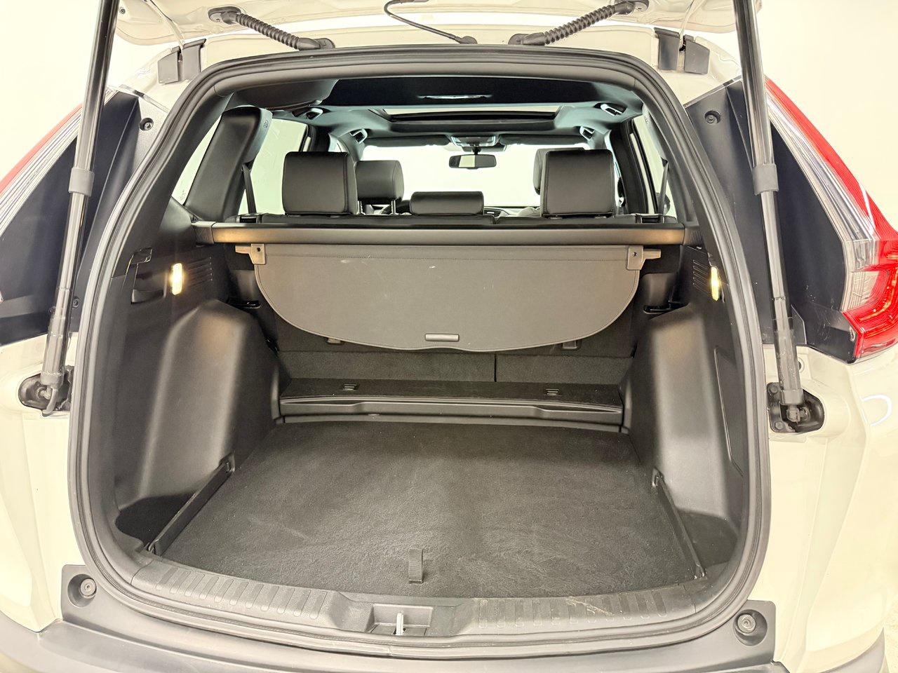 2022 Honda CR-V Touring Photo