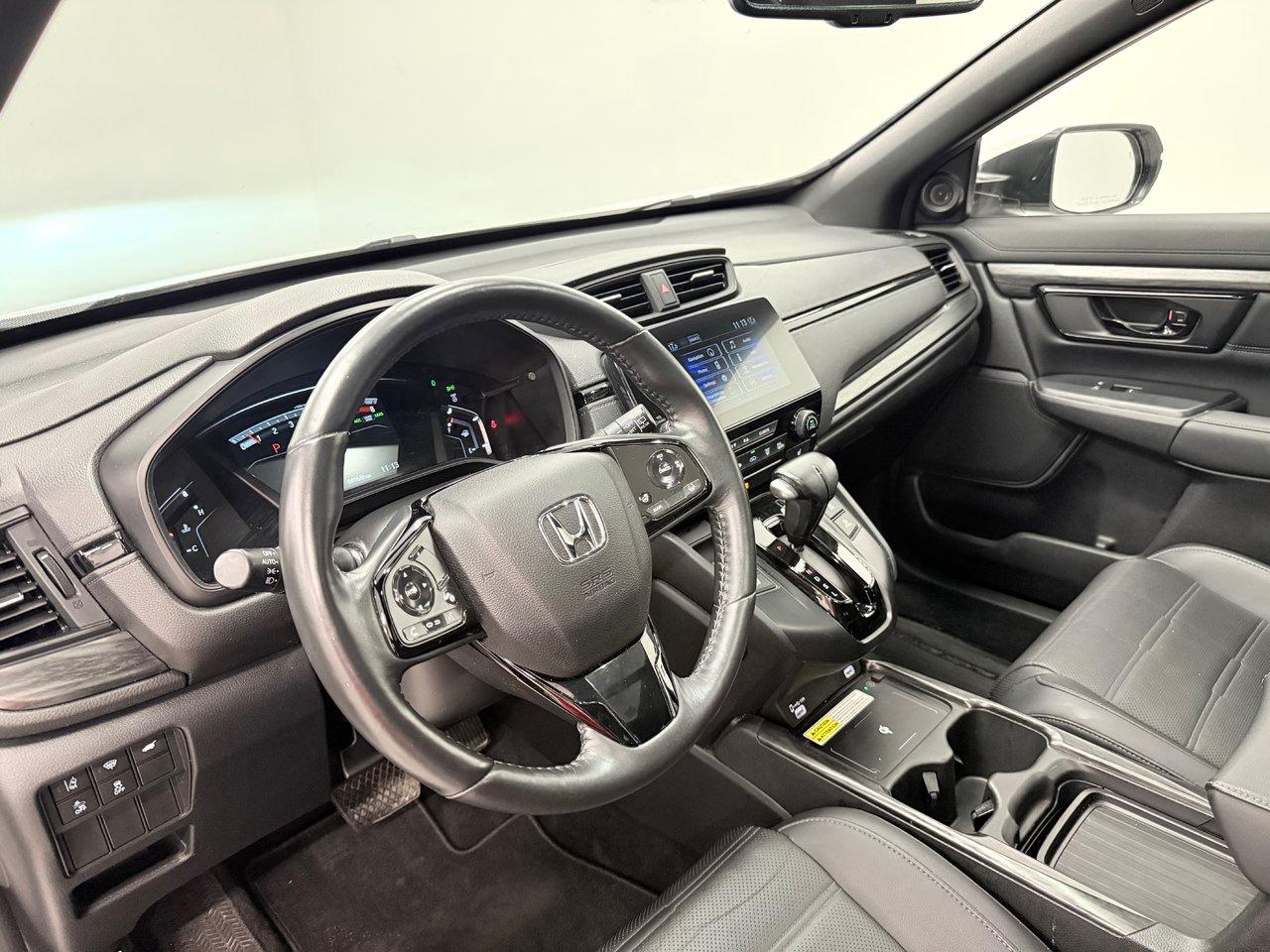 2022 Honda CR-V Touring Photo