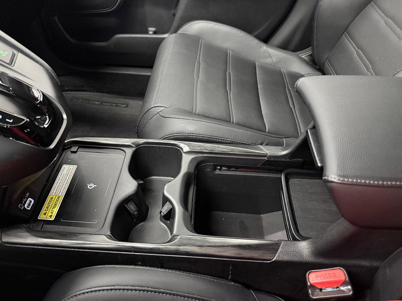 2022 Honda CR-V Touring Photo