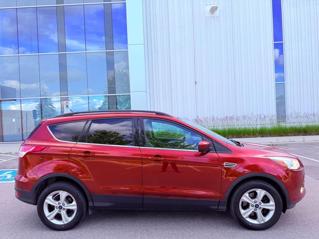 2015 Ford Escape SE 4dr 4x4 Automatic Photo