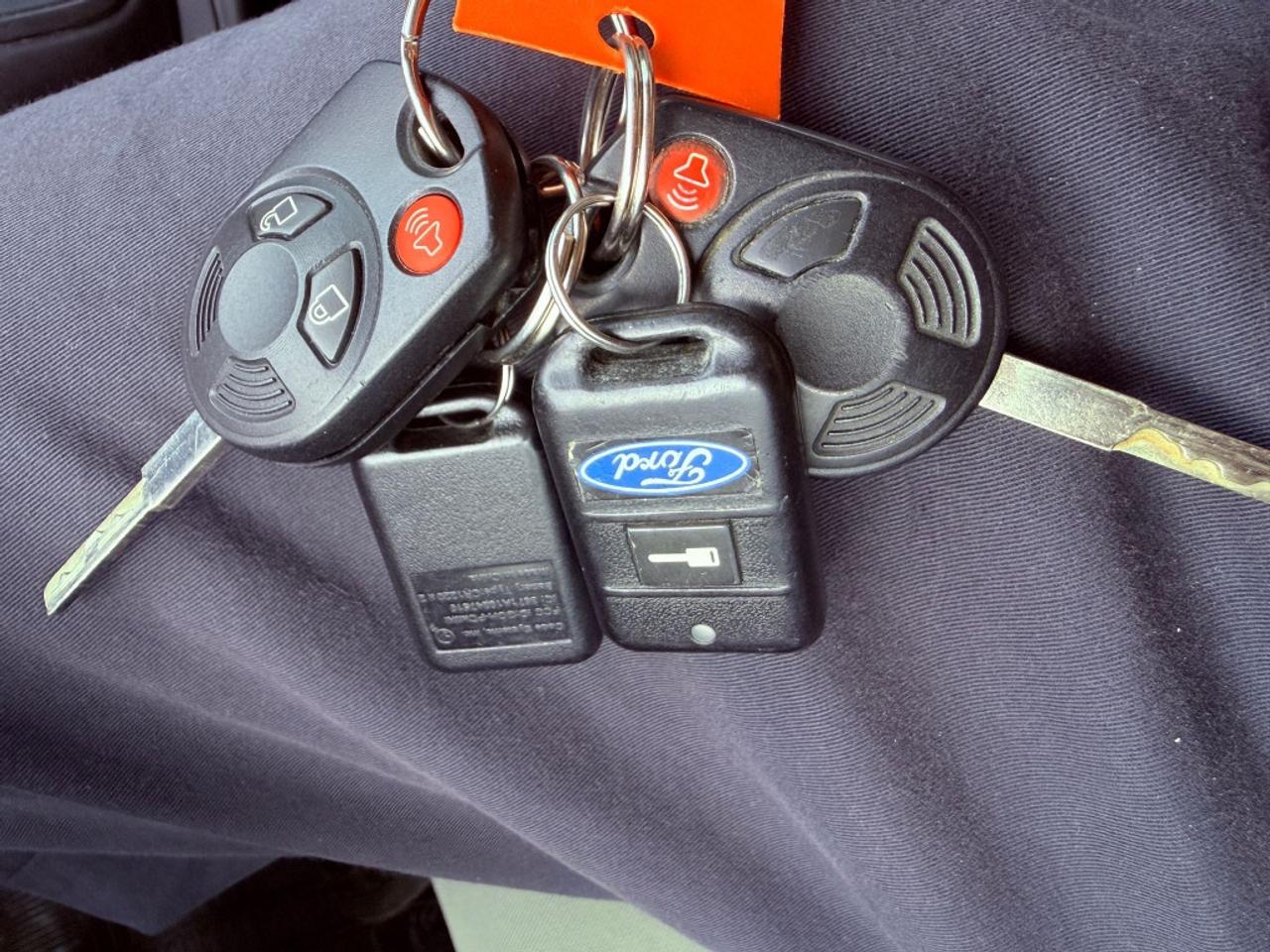 2015 Ford Escape SE 4dr 4x4 Automatic Photo