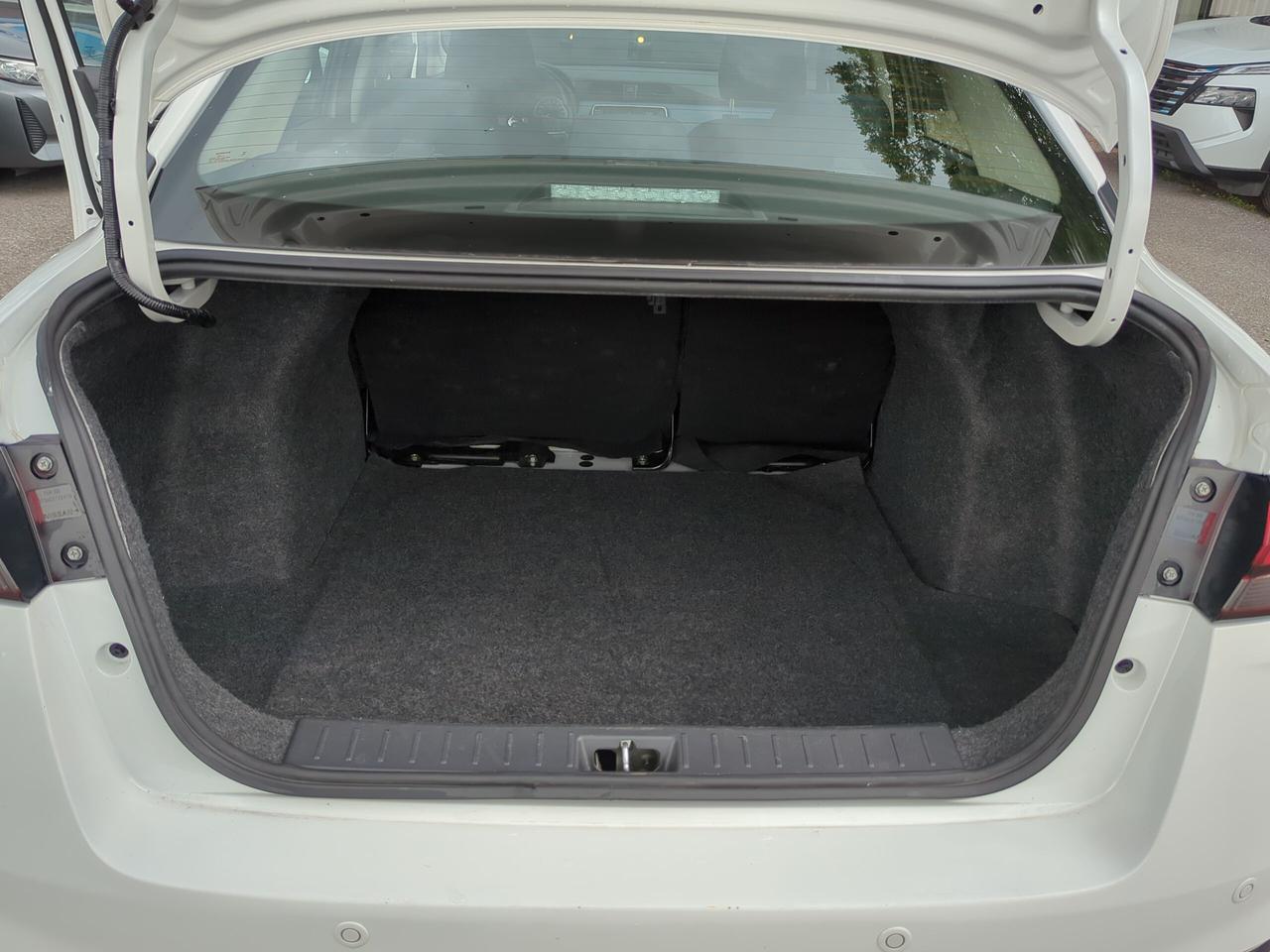 2024 Nissan Versa SV