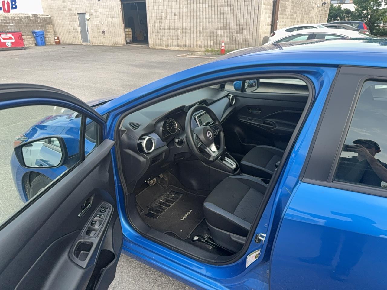2024 Nissan Versa SV Photo