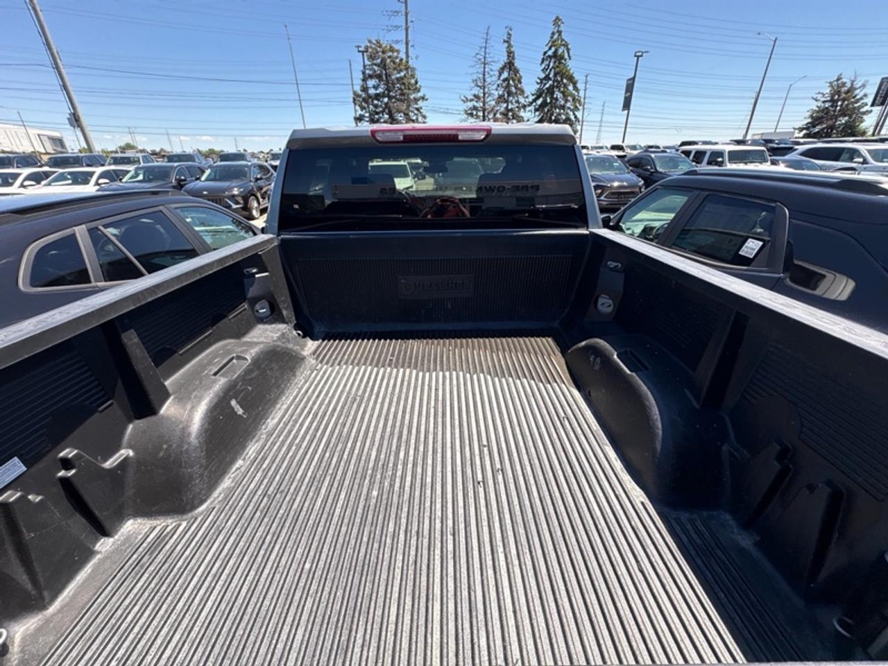 2025 Chevrolet Silverado 1500 LT  5.3L V8| amazing value! Photo