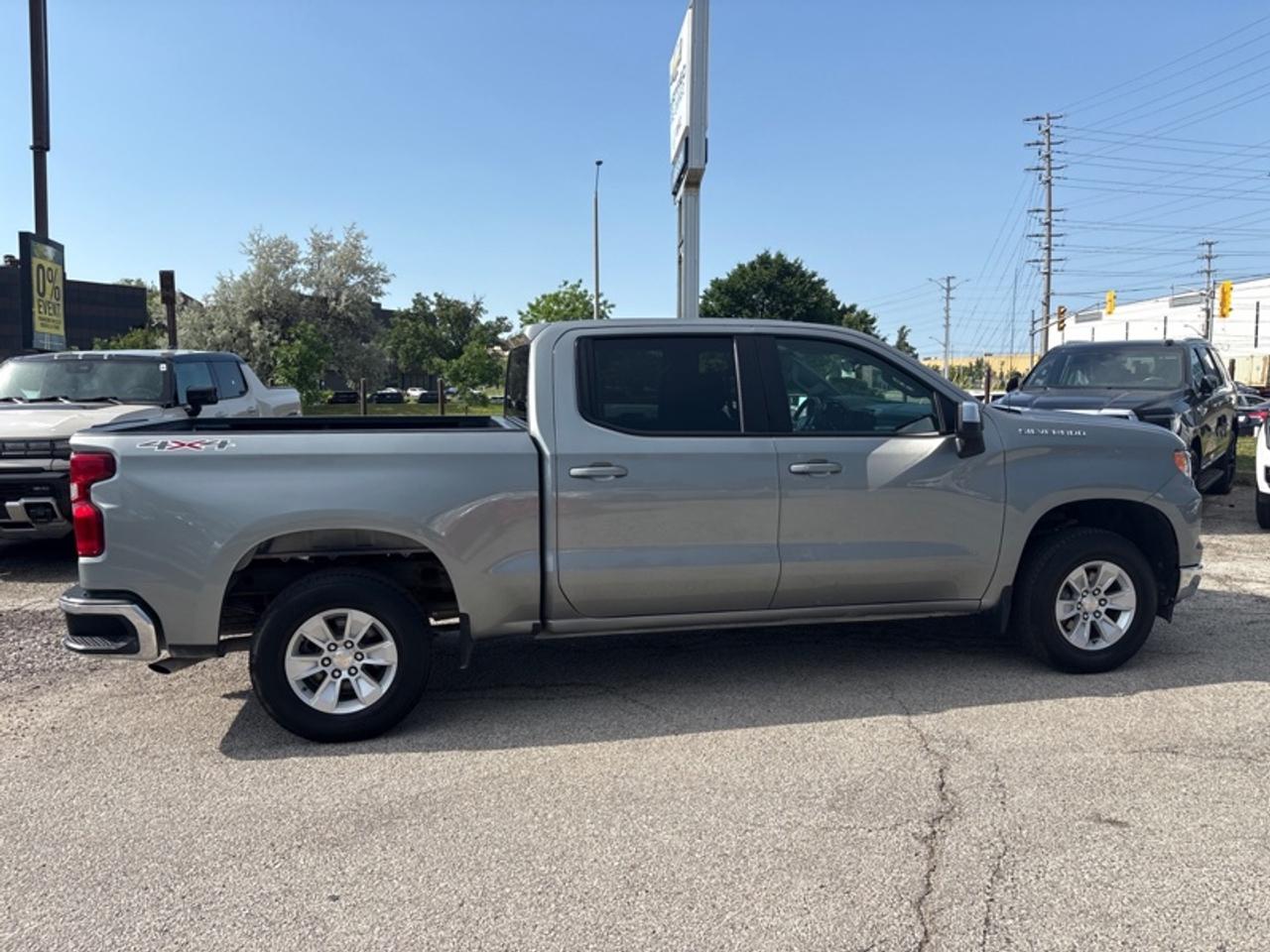2025 Chevrolet Silverado 1500 LT  5.3L V8| amazing value! Photo