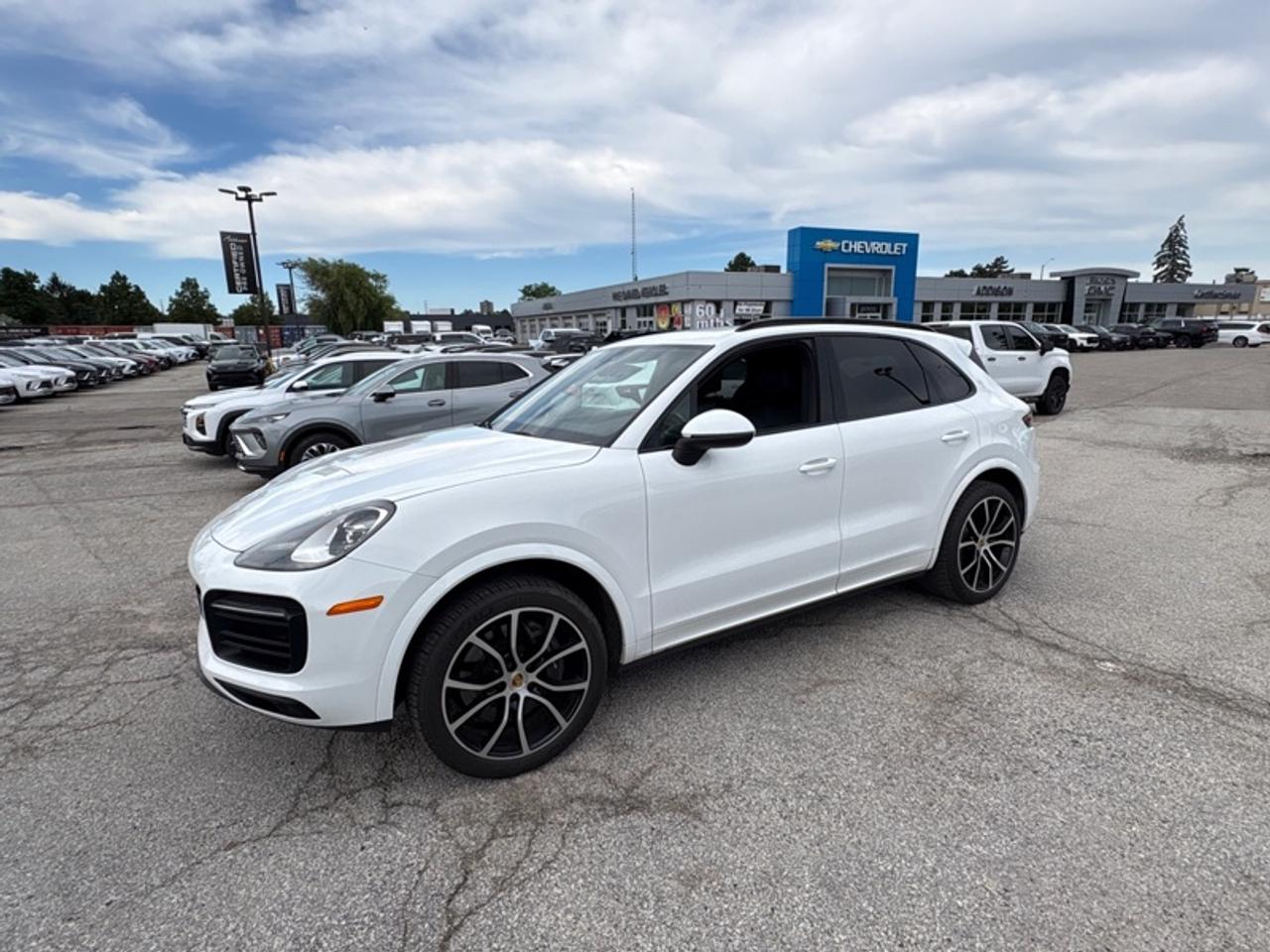 2021 Porsche Cayenne 2 SETS OF TIRES Photo