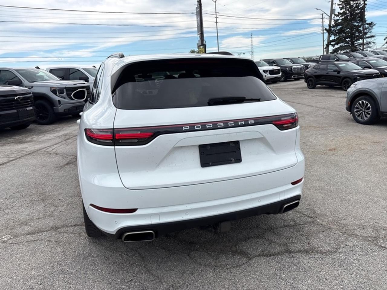 2021 Porsche Cayenne 2 SETS OF TIRES Photo