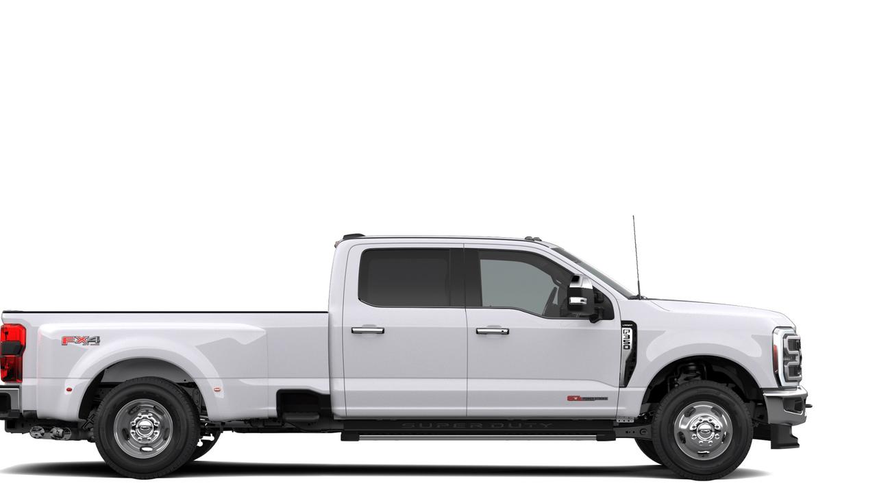 2026 Ford SuperDuty F-350® Lariat® 8' Box 628A Photo4