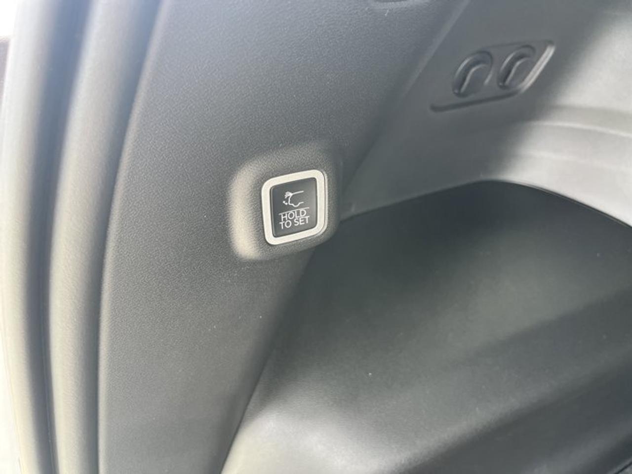 14329085