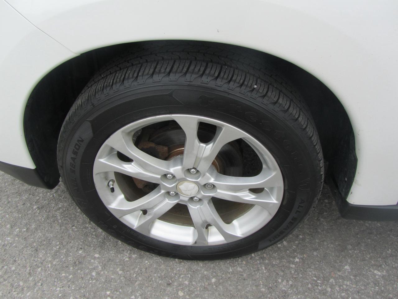 2014 Mitsubishi Outlander 4WD 4dr SE Photo