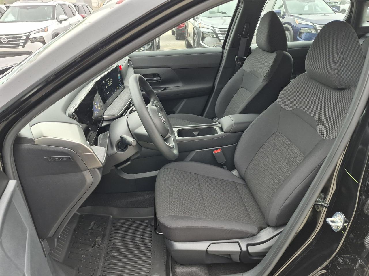 2026 Nissan Kicks S Photo