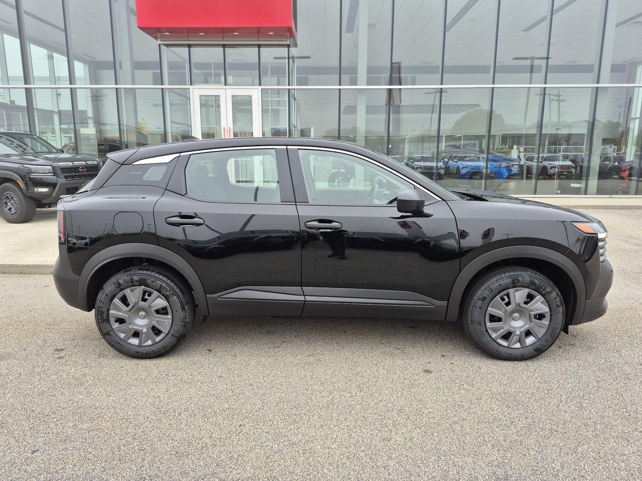 2026 Nissan Kicks S Photo