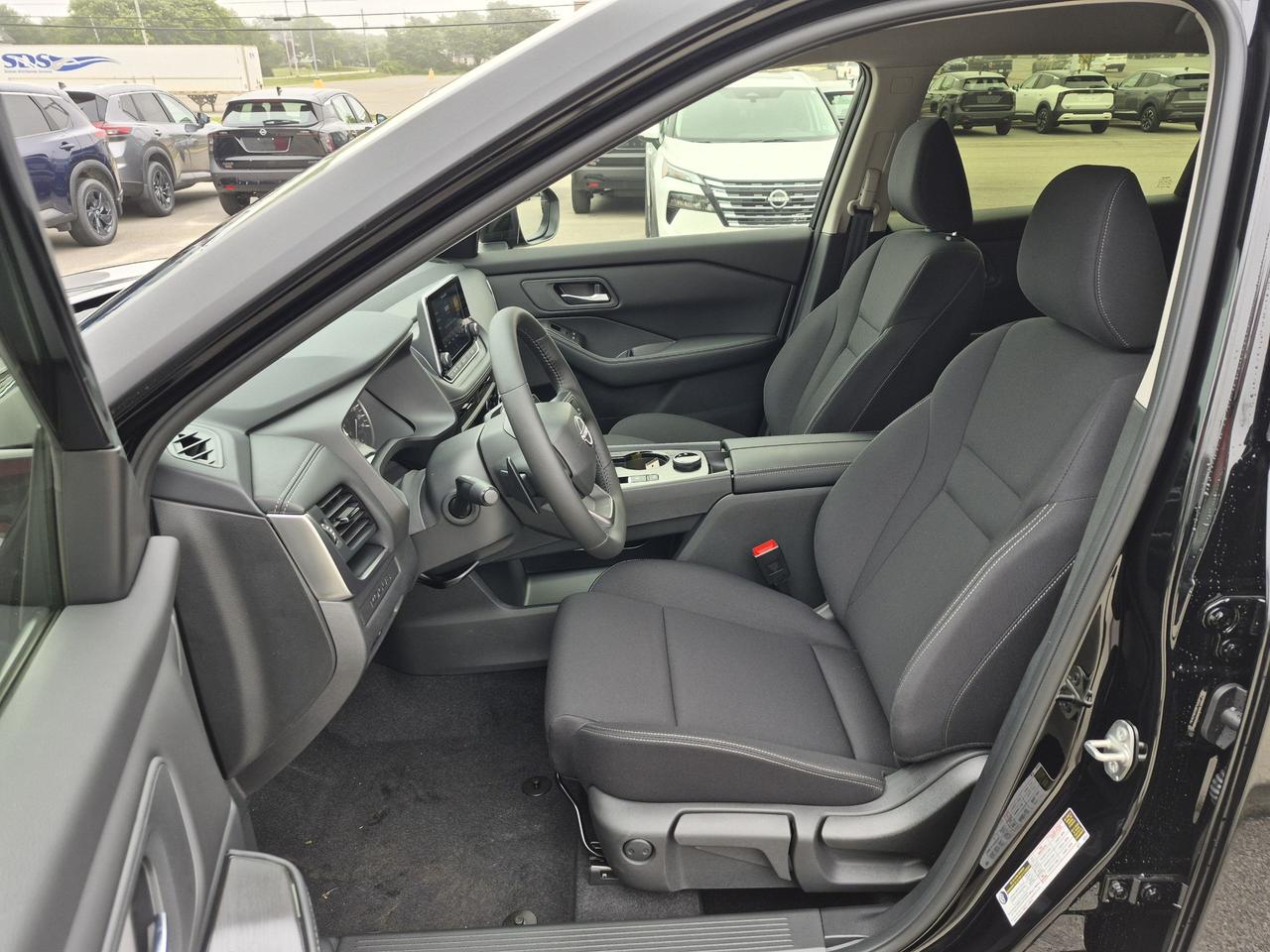 2026 Nissan Rogue S Photo