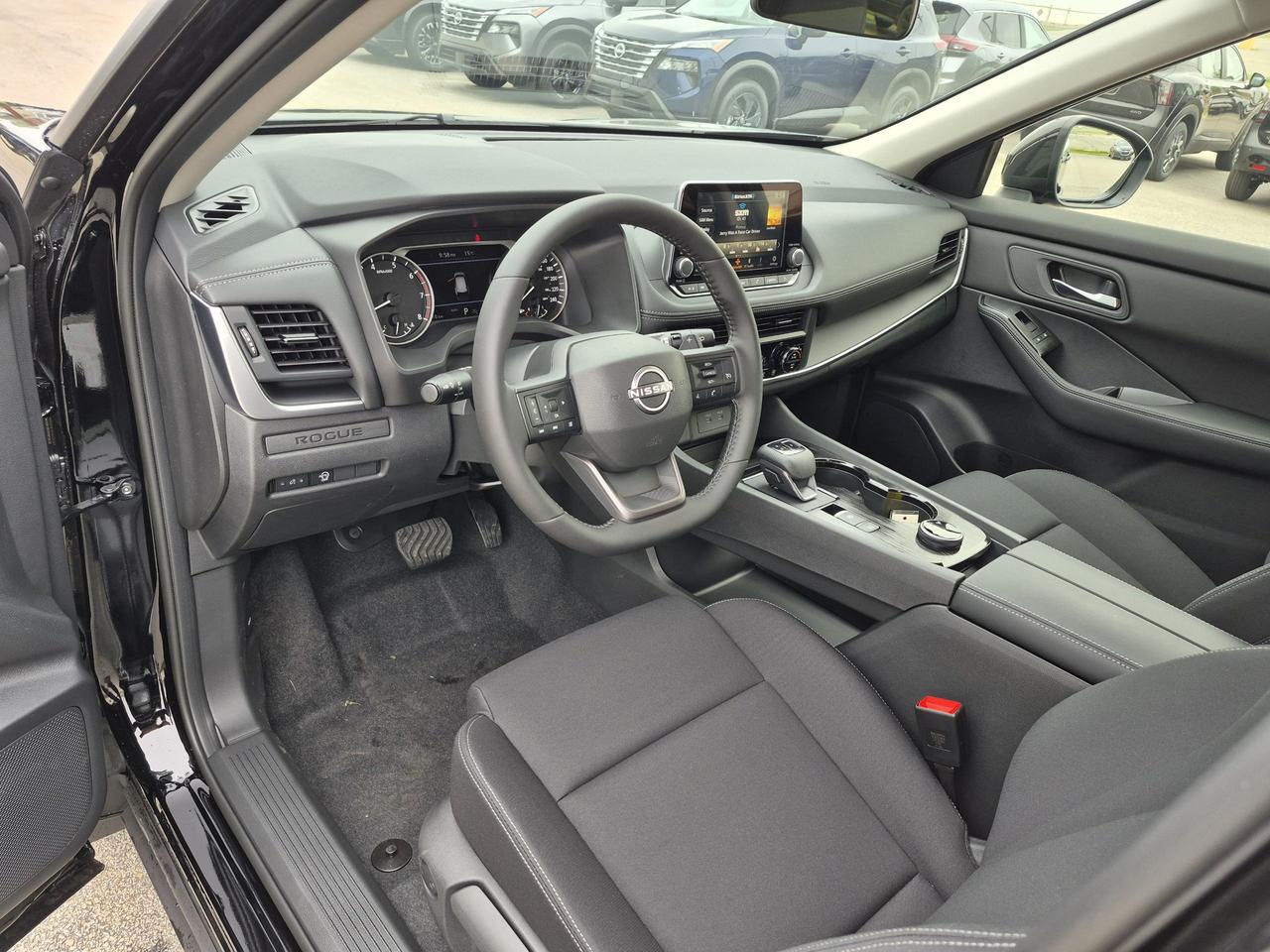2026 Nissan Rogue S Photo