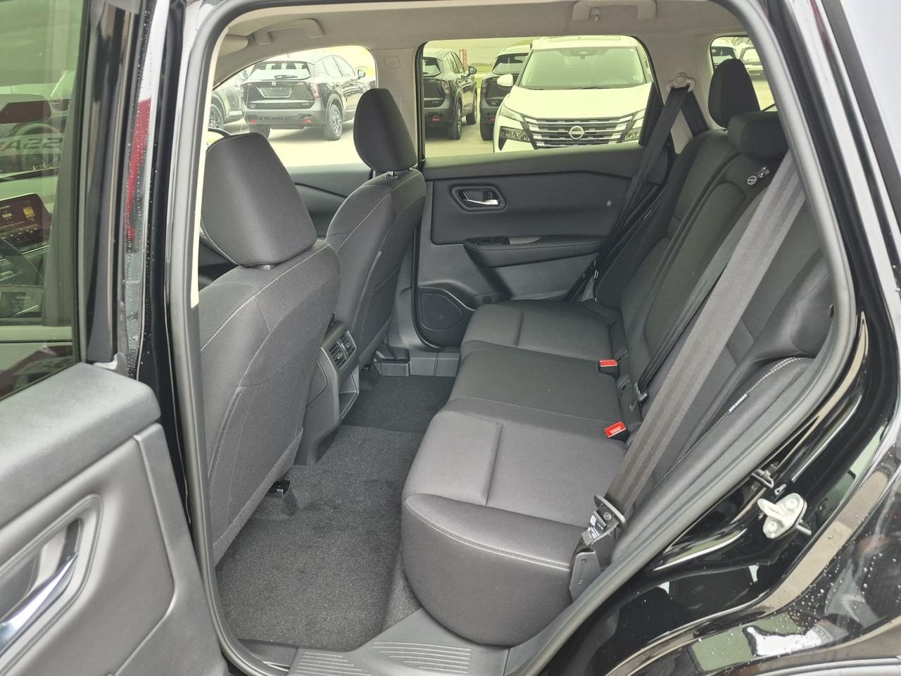 2026 Nissan Rogue S Photo