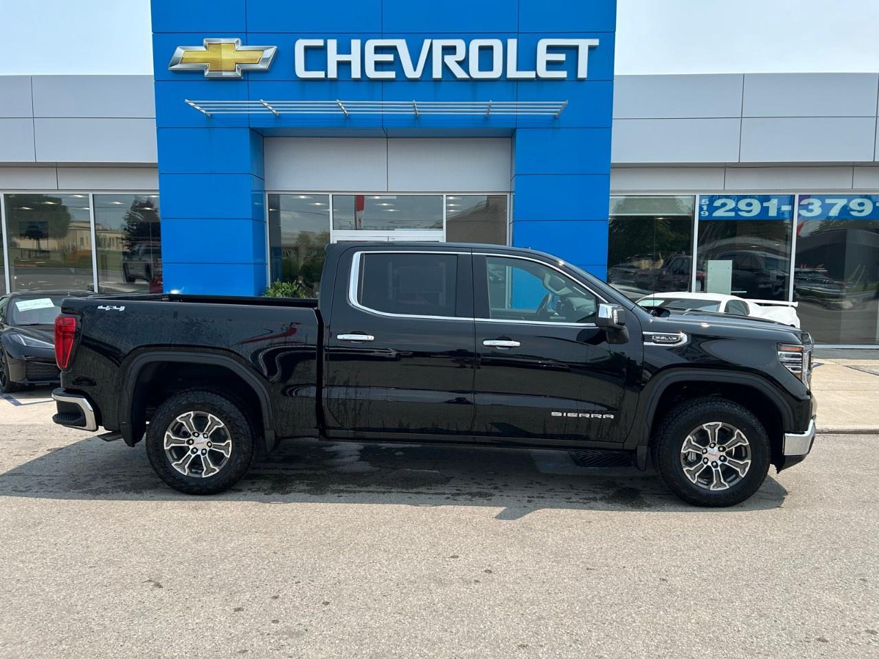 2026 GMC Sierra 1500 Crew Cab Short Box 4-Wheel Drive SLT Photo