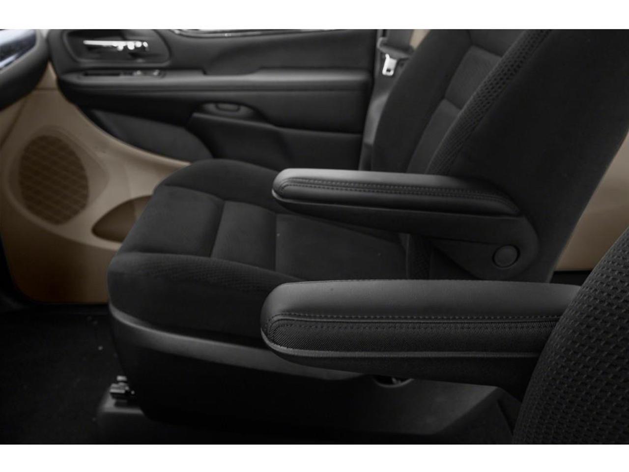 2020 Dodge Grand Caravan PREMIUM PLUS Photo