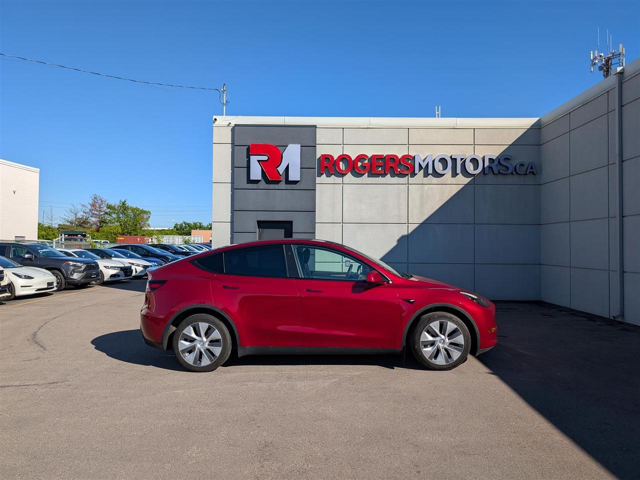 2024 Tesla Model Y LONG RANGE AWD - DUAL MOTOR Photo