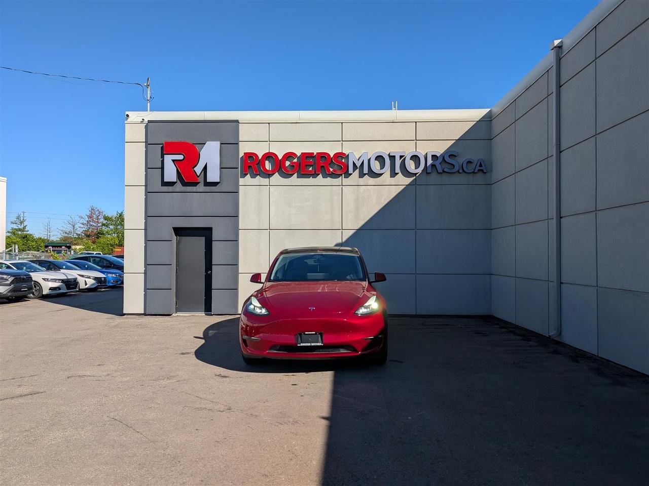 2024 Tesla Model Y LONG RANGE AWD - DUAL MOTOR Photo
