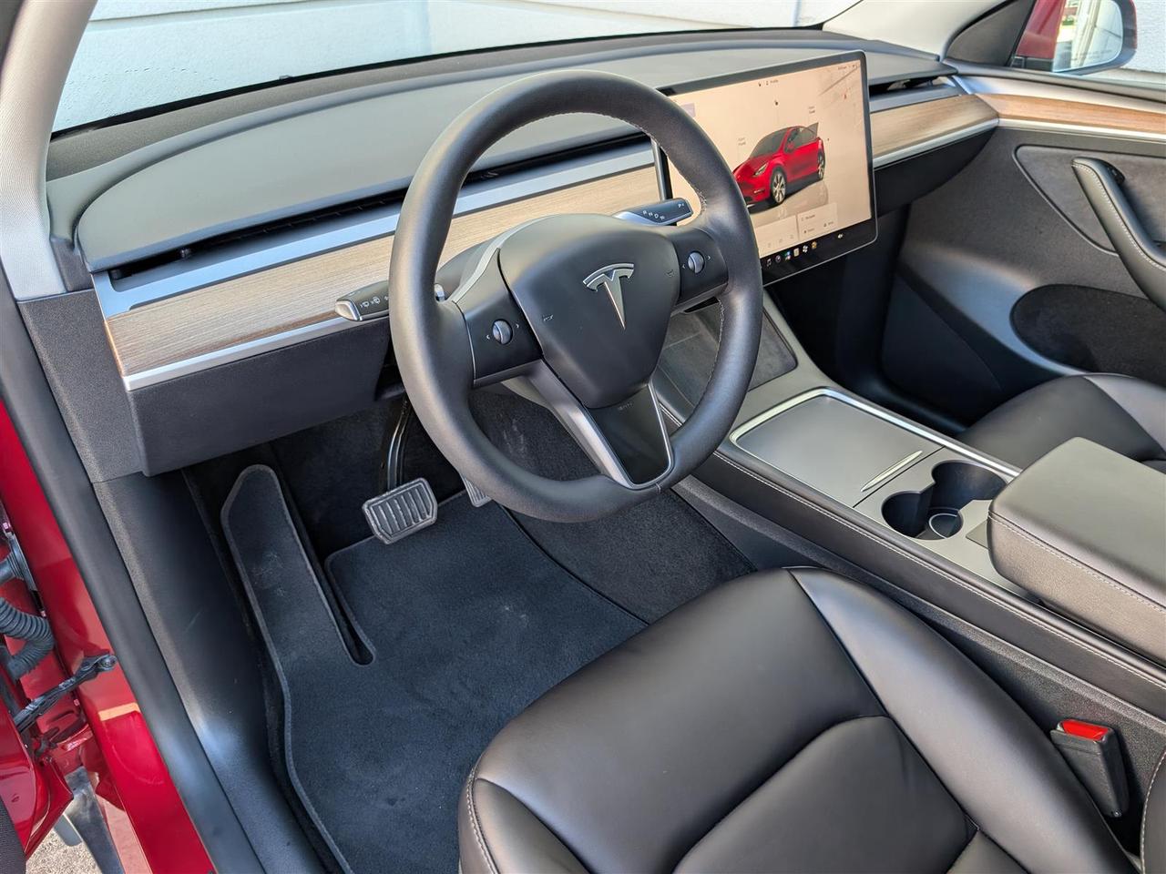 2024 Tesla Model Y LONG RANGE AWD - DUAL MOTOR Photo