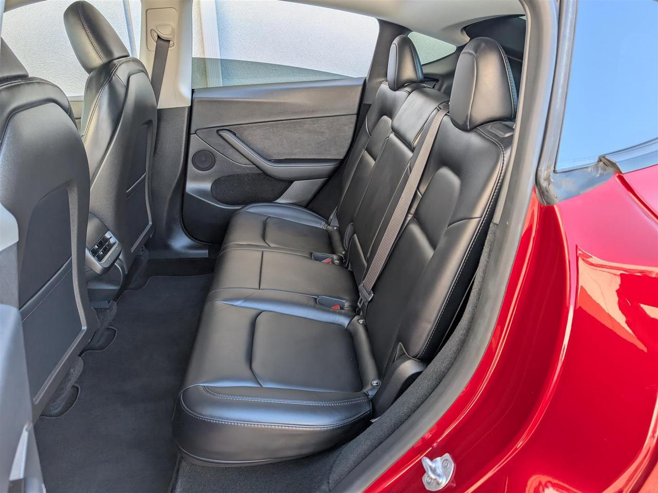 2024 Tesla Model Y LONG RANGE AWD - DUAL MOTOR Photo